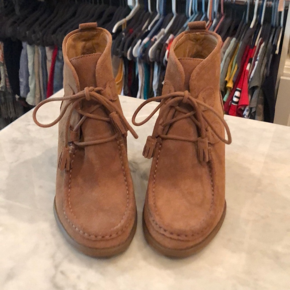 Lucky Brand Yaney Tan Suede Wedge Bootie, Size 8